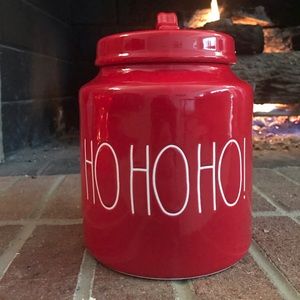 Rae Dunn. “Ho Ho Ho” canister